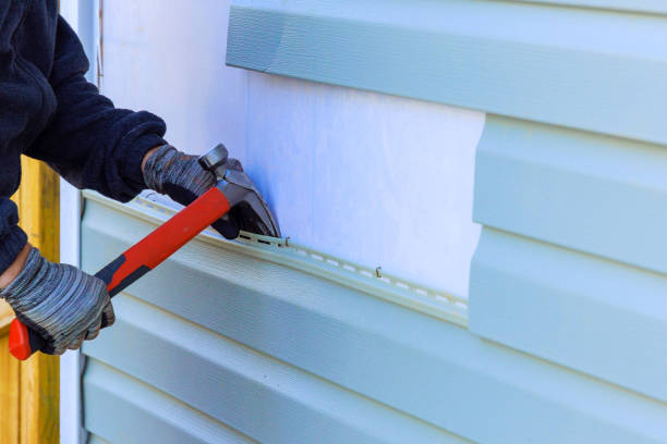 Trusted Emergency Siding Repair service in Ararat, NC - Creative Siding